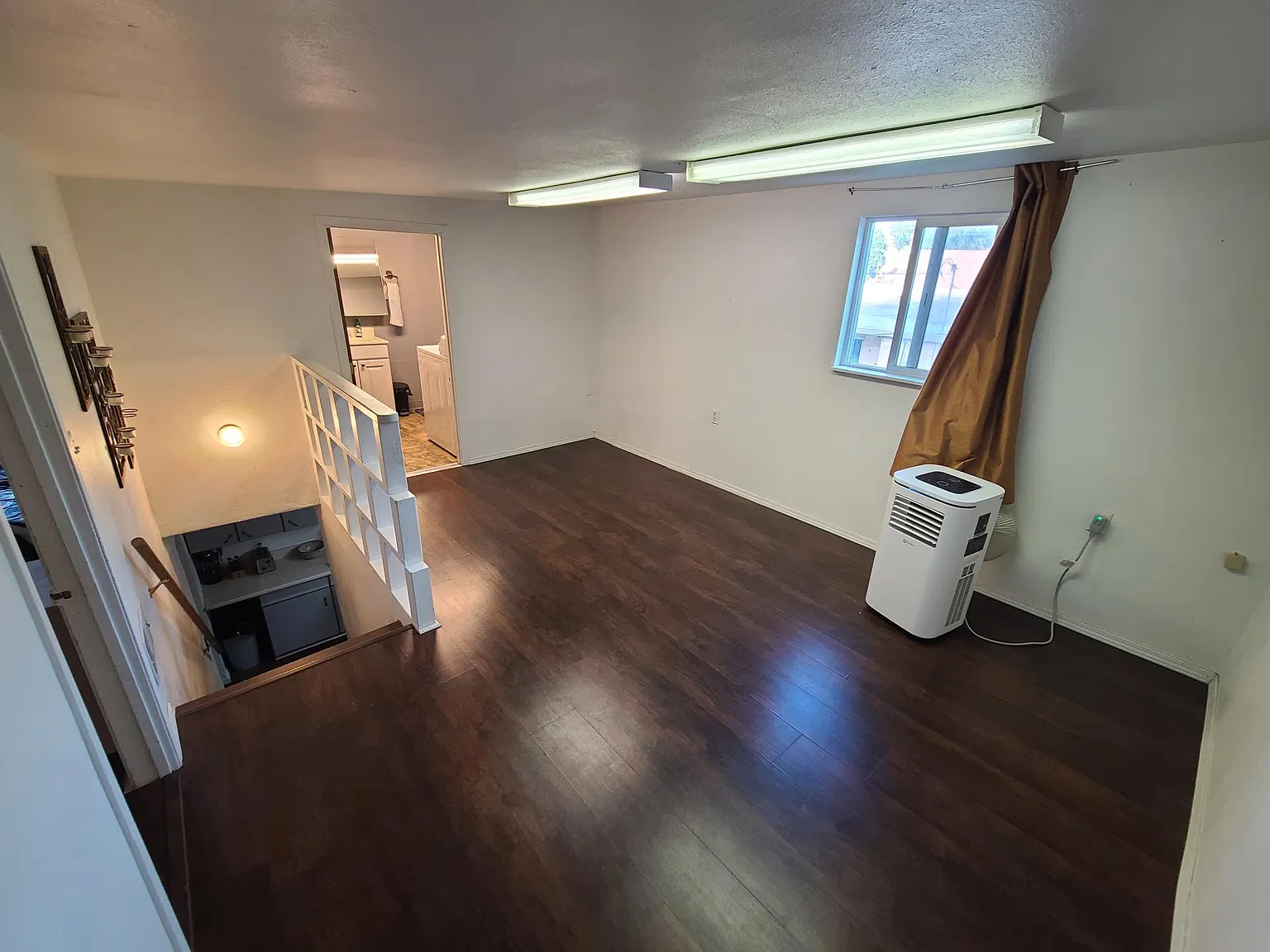 3 bed, 1100 sqft, $1,450 — Photo 3