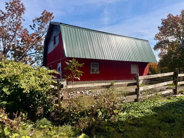 31 Elliotsville Road, Monson, ME 04464