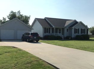 362 Harbor Dr, Reedville, VA 22539