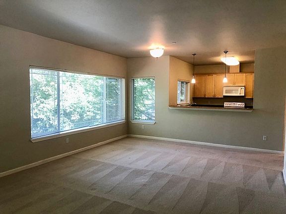5th image of 15000 Juanita Dr NE Unit 208