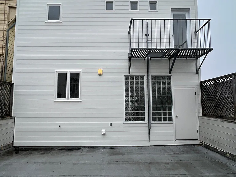 128 Wilmot St — Photo 21