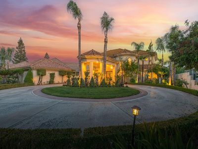 2589 W Lake Van Ness Cir, Fresno, CA, 93711