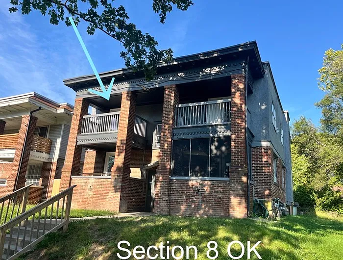 3710 Wabash Ave #2S