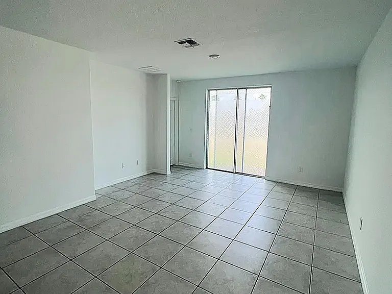 3737 Marbella Way — Photo 4