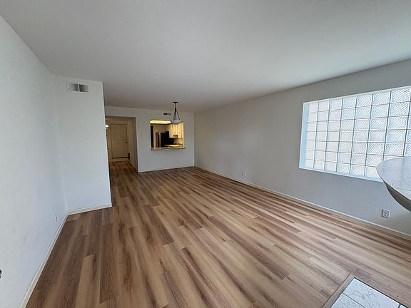 5th image of 6665 W Burnside Rd Unit 423