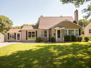 955 Fletcher Ave, Waterloo, IA 50701