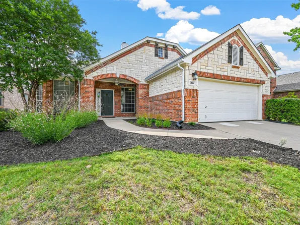 1711 Peregrine Dr, Corinth, TX 76210
