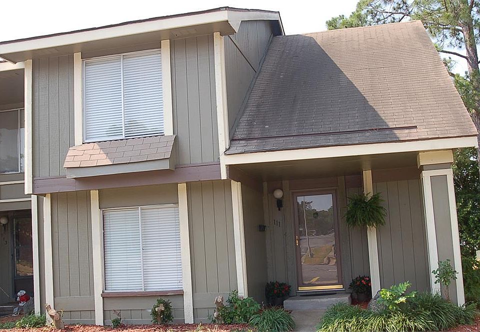 1st image of 111 Stoneridge Dr #111