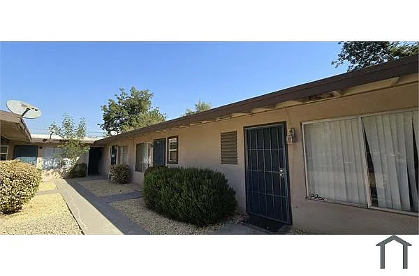 Building Photo - 219 E Tuolumne St