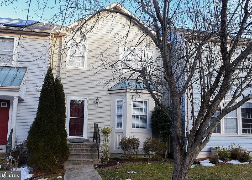 1st image of 12827 Carousel Ct