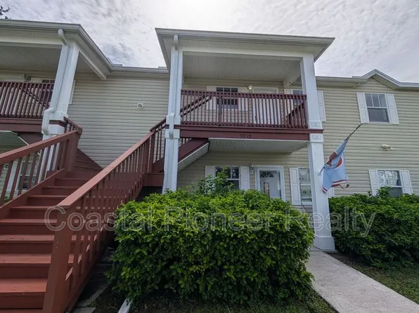 9019 Cochise Ln APT 202, Port Richey, FL 34668