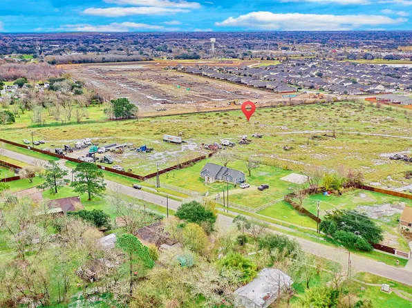 1751 Rosharon Rd, Alvin, TX 77511