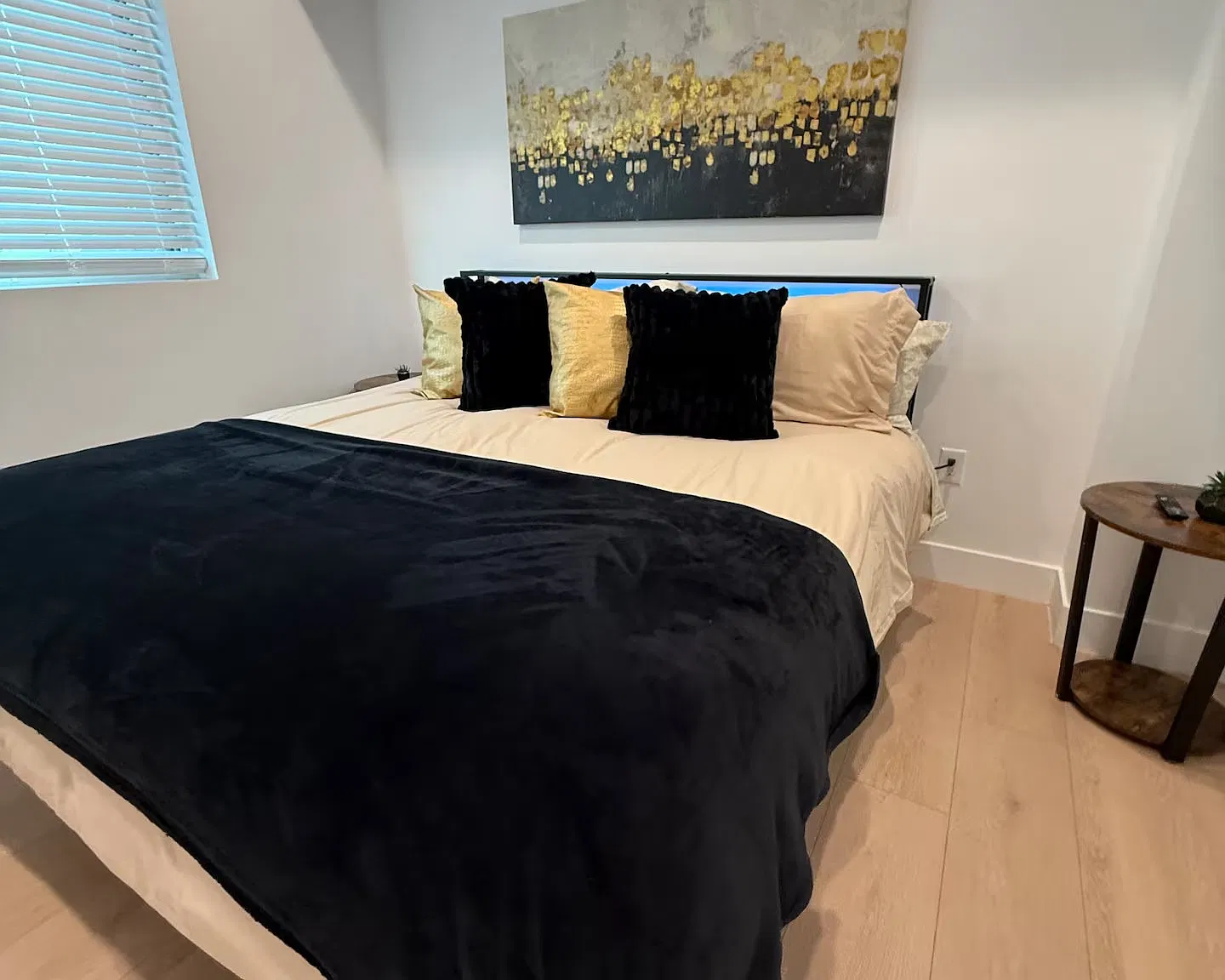 5 bed, 1655 sqft, $7,000 — Photo 3