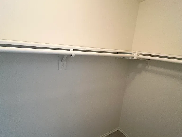 4842 King Cir #A — Photo 18