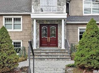 7 Elm Sea Ln, Manhasset, NY 11030