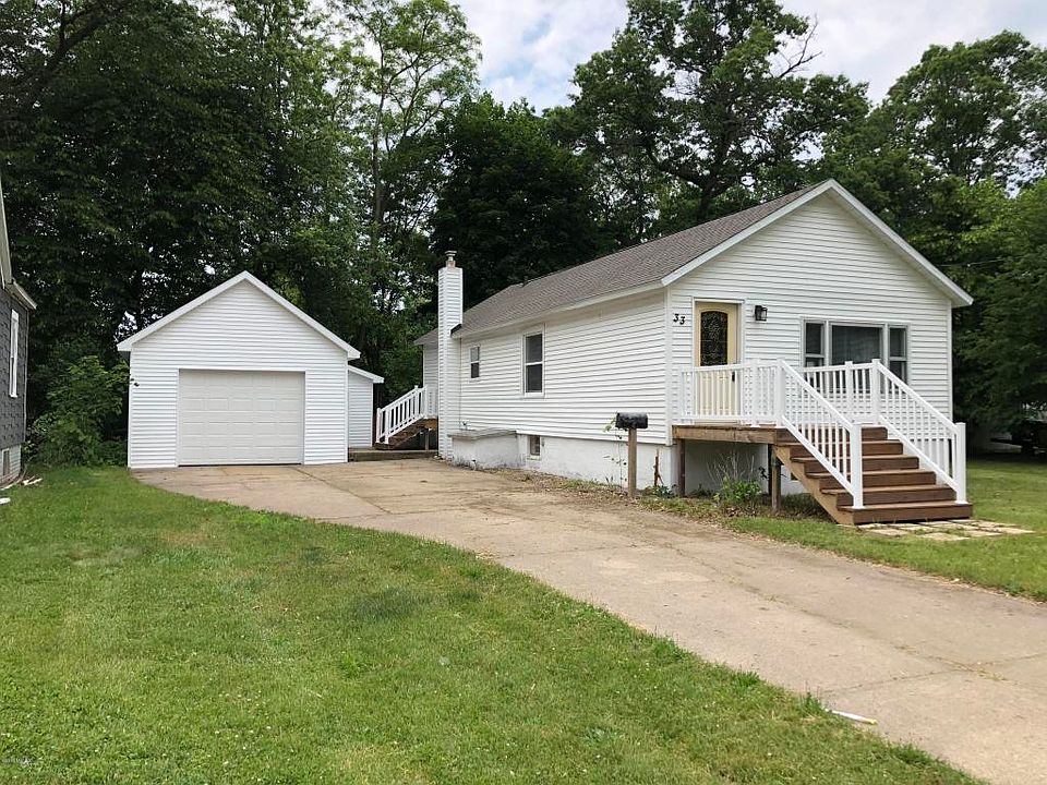 1st image of 33 Lamora Ave