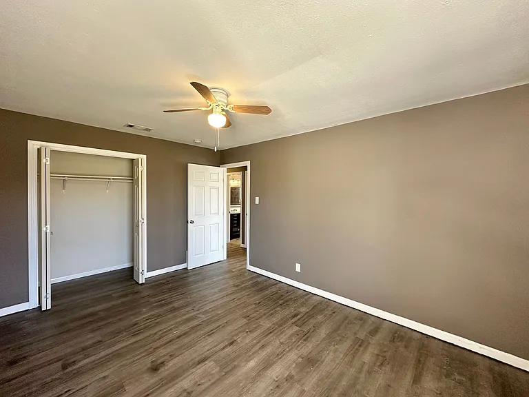 1904 Stardust St — Photo 20