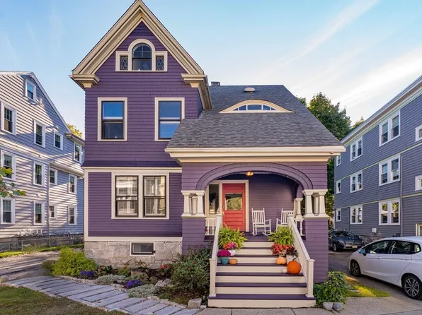 18 Farquhar St, Roslindale, MA 02131