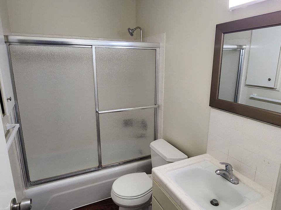 1st image of 577 Clarinada Ave APT 14