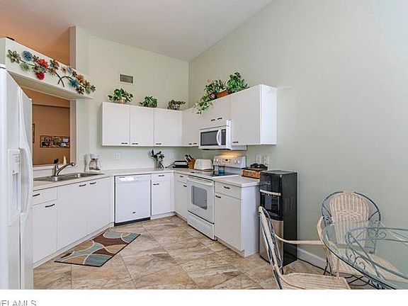 4th image of 2530 Citrus Lake Dr APT 202