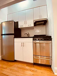 Rented by Metropolis Real Estate of Manhattan