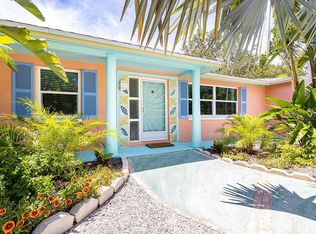 781 Charlotte Ave, Tarpon Springs, FL 34689