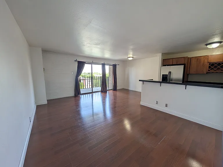 460 S Marion Pkwy #902-C — Photo 4