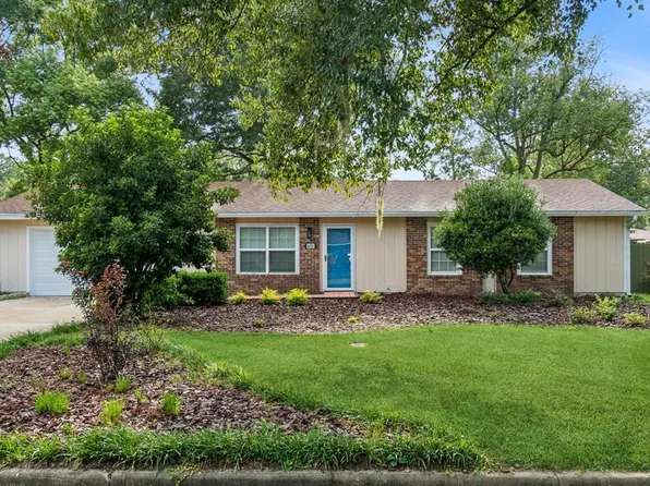 6626 NW 33rd St, Gainesville, FL 32653