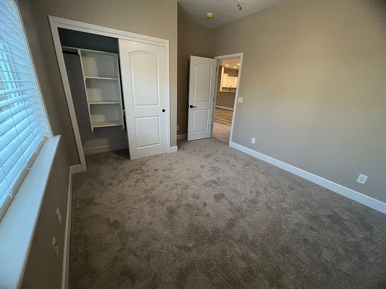 2241 Diamond Creek Rd — Photo 17