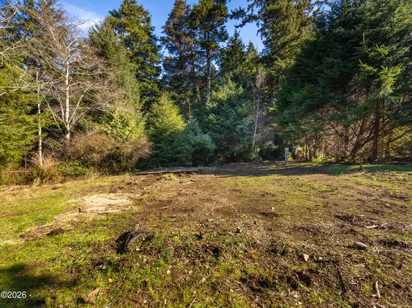 13623 NW Kona St, Seal Rock, OR 97376