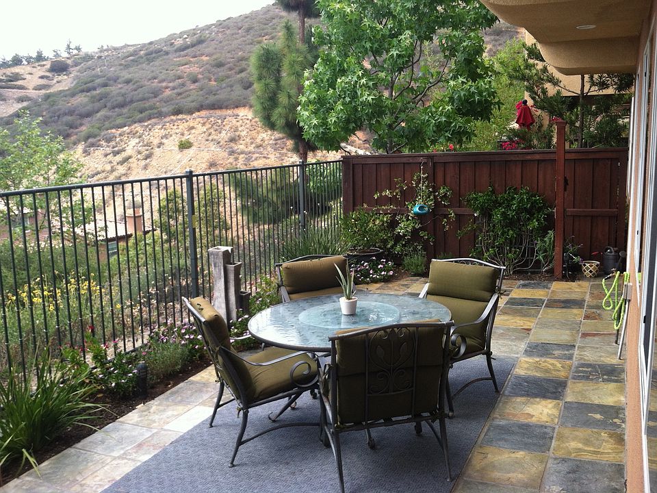 2nd image of 1365 Sky Ridge Ct
