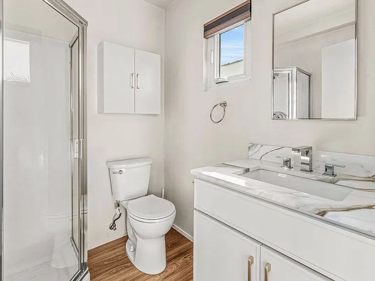 915 Civic Center Dr — Photo 19