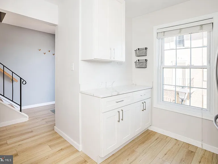 933 S Rolfe St #2 — Photo 6