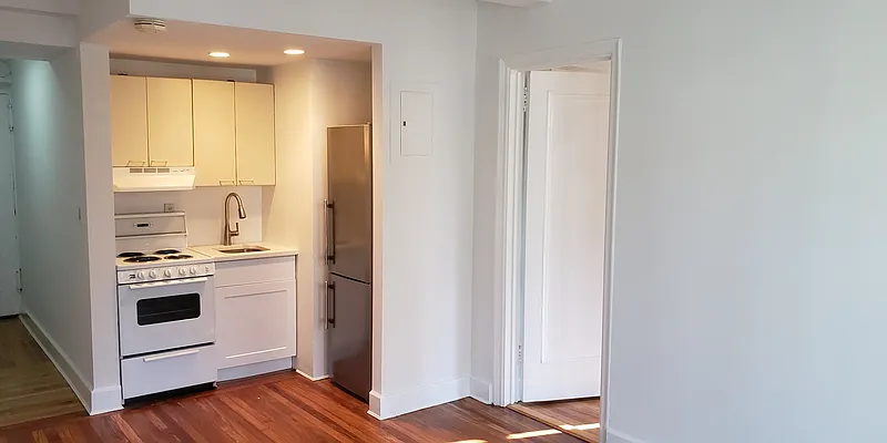 Sold by FirstService Realty (legacy) | media 16