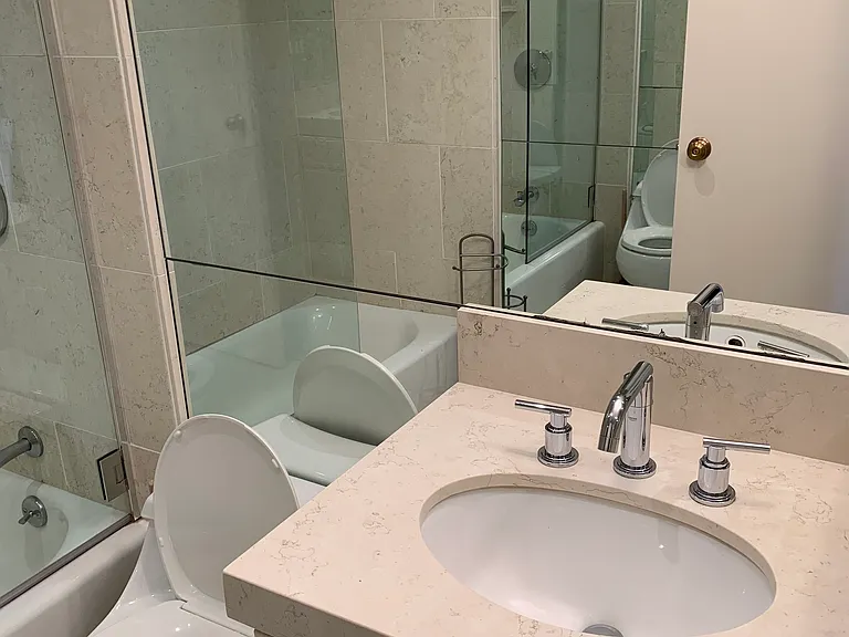 1177 California St #706 — Photo 8