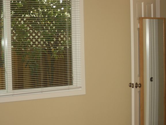 5th image of 22030 Martinez St
