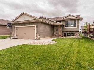 4408 S Vista Park Ave, Sioux Falls, SD 57106