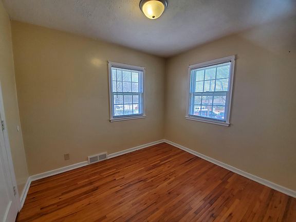 5th image of 310 S 47th St #310