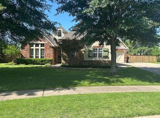 3711 W Twin Oaks Pl, Broken Arrow, OK 74011
