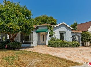 217 S Le Doux Rd, Beverly Hills, CA 90211