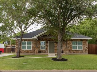 2102 Cary Cir, Bryan, TX 77803