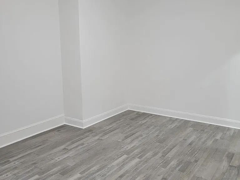 1801 S Main St #4 — Photo 12