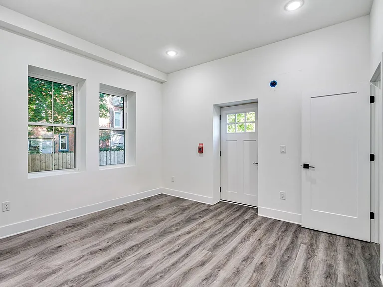 4735 Hazel Ave — Photo 33