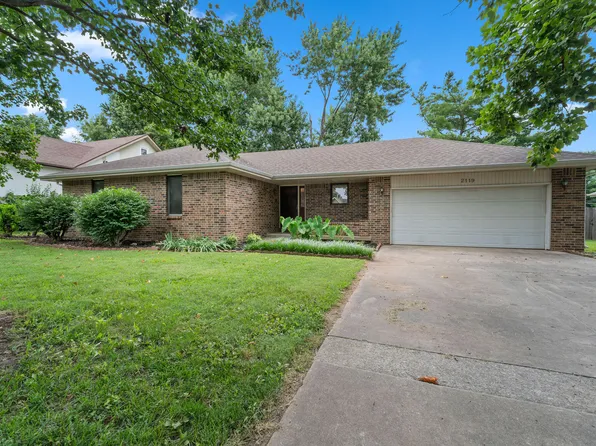 2119 W Nottingham Street, Springfield, MO 65810