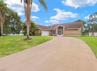 1411 Graham Cir, Lehigh Acres, FL 33936