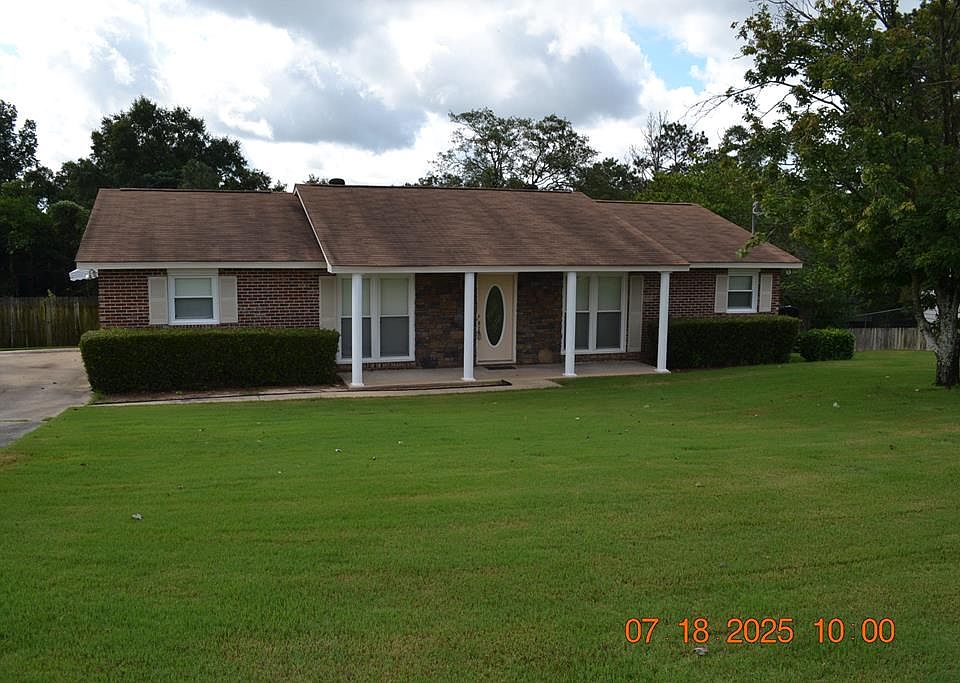 1st image of 521 Lee Road 219