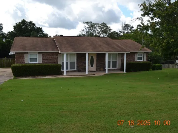 521 Lee Road 219, Phenix City, AL 36870