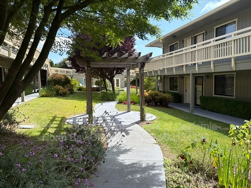720 Petaluma Blvd S #36