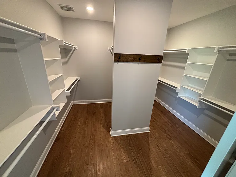 2556 Beauvoir Dr — Photo 6