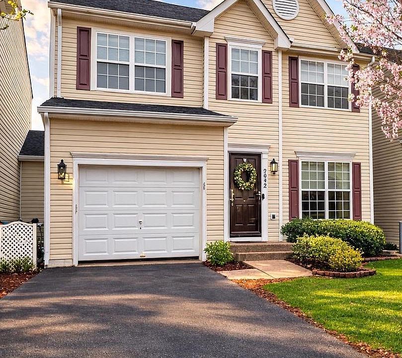 1st image of 2042 Cranberry Ln